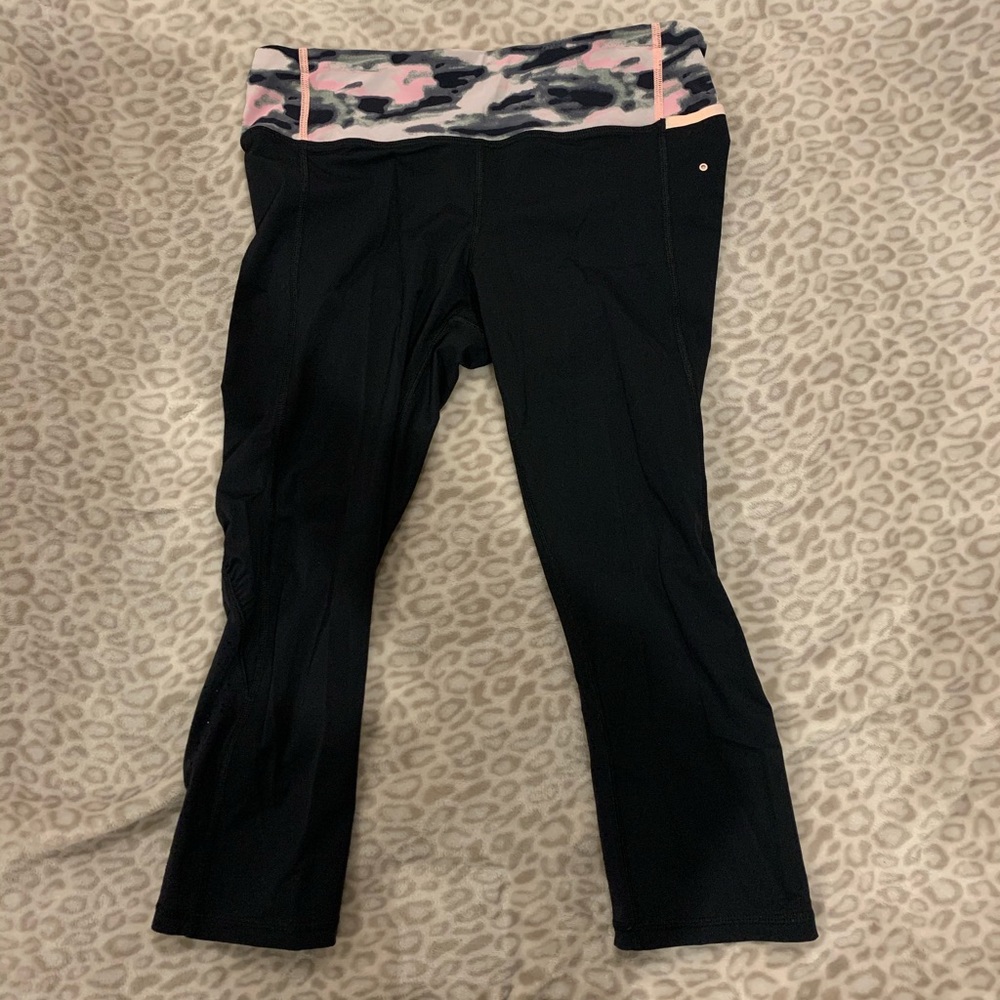 Lululemon Crop Camo Leggings